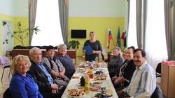 Истобнянские пенсионеры губкинской территории стали гостями праздничной встречи