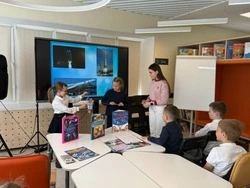 Губкинские библиотекари организовали интерактивную игру-эксперимент «Космос: миссия выполнима»