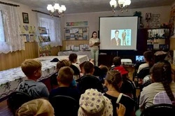 Троицкие ребята отметили 100-летие книги Владимира Маяковского «Что такое хорошо и что такое плохо»