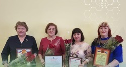 Губкинские врачи получили заслуженные награды по итогам работы в 2022 году 