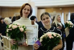 Юные губкинцы получили именные стипендии губернатора