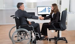 Губкинские прокуроры разъяснили гарантии инвалидов в сфере труда