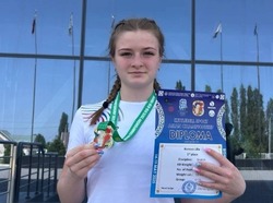 Губкинская спортсменка Лилия Конева стала победителем Первенства Азии по гиревому спорту