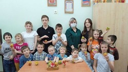 Мастер-класс «Пасхальная свеча» прошёл для воспитанников Социально-реабилитационного центра Губкина