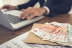 Прокуроры напомнили губкинцам о расчёте среднедушевого дохода для получения социальной помощи