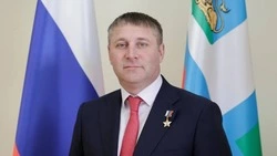 Александр Шуваев поздравил социальных работников с профессиональным праздником
