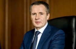 Вячеслав Гладков поздравил женщин региона с Днём матери