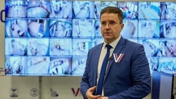 Глава белгородского избиркома Игорь Лазарев один из первых отдал свой голос за кандидата на выборах 