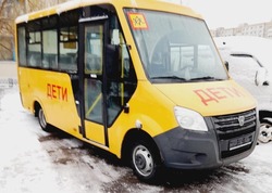 Губкинские школы получили новые автобусы 