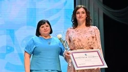 Медицинские работники Губкинского городского округа получили заслуженные награды