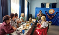 Программа «Осень мудрости пора» прошла в ЦКР села Толстое губкинской территории 