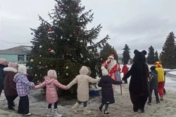 Открытие новогодней ёлки состоялось в селе Истобное