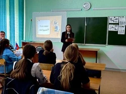 Троицкие библиотекари провели программу «Выбирай жизнь, выбирай будущее»