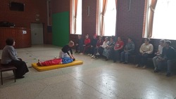 Сотрудники ЦКР села Скородное узнали правила оказания первой помощи 