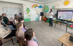 Юные жители посёлка Троицкий приняли участие в беседе «Безопасный интернет»