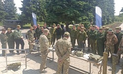 Сотрудники батальона «Сталь» встретились с участниками военно-исторических сборов «Армата» 
