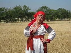 Мастер декоративно-прикладного творчества Лилия Логвинова продолжила работать в ЦКР посёлка Троицкий