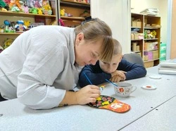 Архангельские культработники губкинской территории провели мастер-класс по русской матрёшке