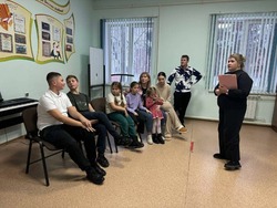 Культработники села Сергиевка напомнили правила безопасности в новогодние праздники 