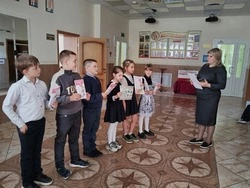 Культработники села Истобное губкинской территории провели беседу «Минная безопасность»