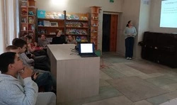 Юные жители села Вислая Дубрава посетили час безопасности «01 спешит на помощь»