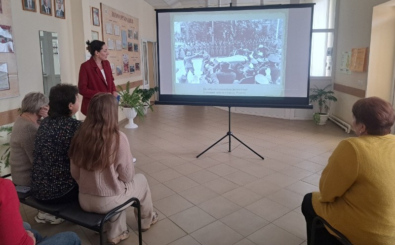 Культработники села Сапрыкино губкинской территории провели программу «Сквозь время»