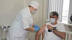 Глава администрации Губкинского городского округа сделал прививку от коронавируса