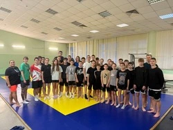 Губкинские юные пловцы посетили мастер-класс от заслуженного мастера спорта России Антона Чупкова