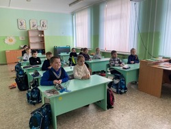 Юные жители села Сергиевка приняли участие в беседе «История создания КВН»