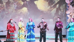 Коллективы Центра культурного развития Троицкого выступили с концертом для жителей посёлка